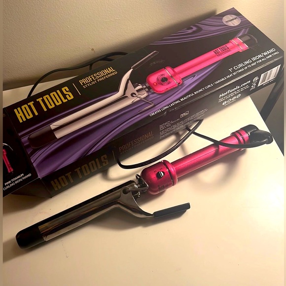 Titanium Other - 💥💥💥💥💥💥Hot tools curling iron
